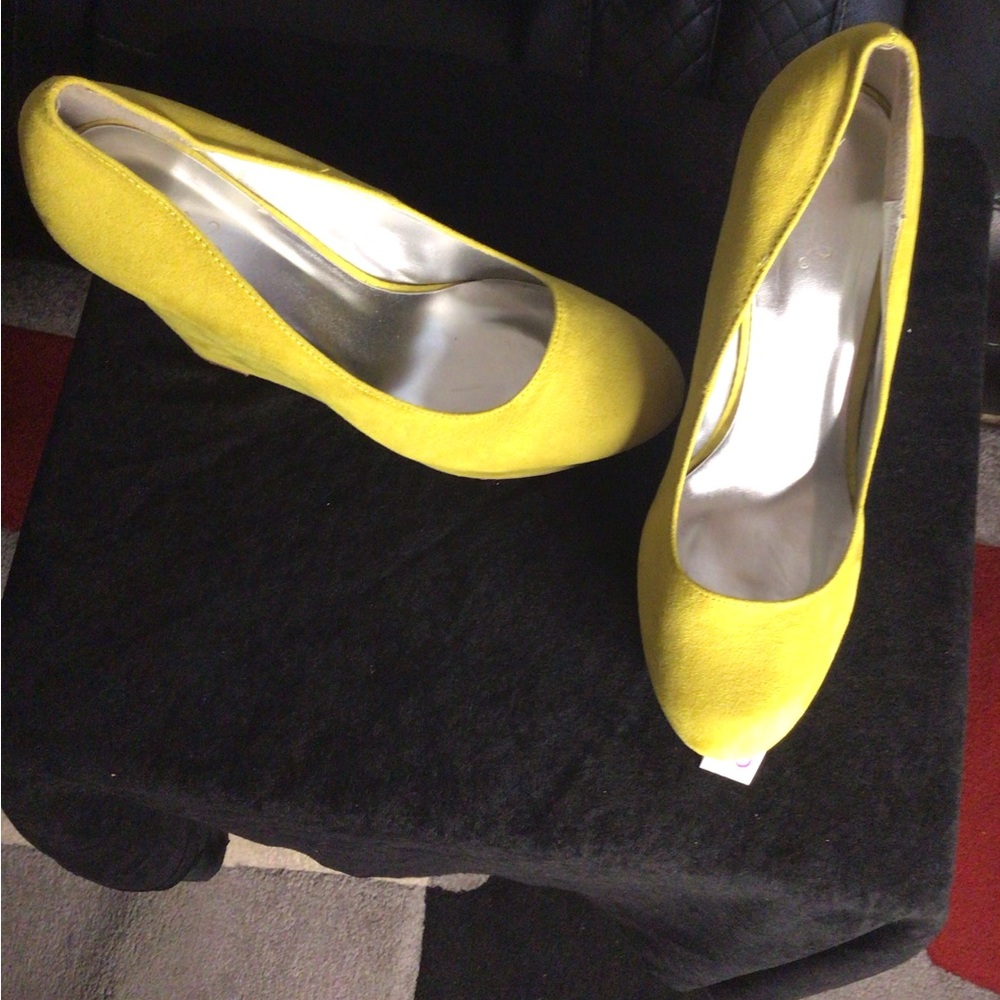 Qupid Yellow Wedge Platform Shoes - Picture 2 of 4